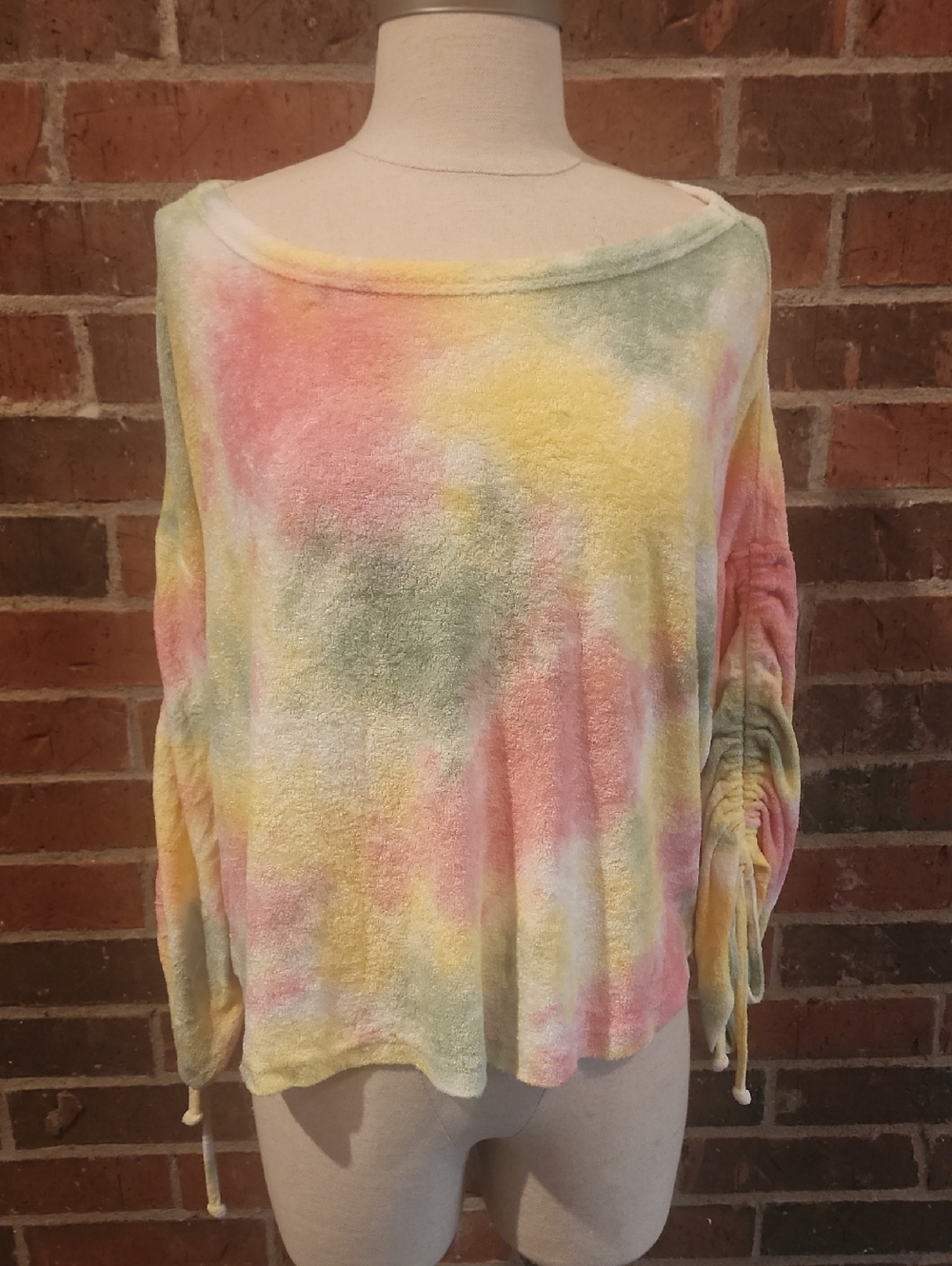 VENUS Tie Dye Cropped Terry Top with Ruched Sleeves Size Sm EUC
